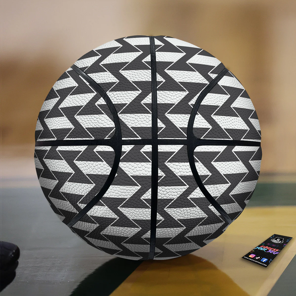 Abstract Heometric Zigzag Print Pattern Basketball