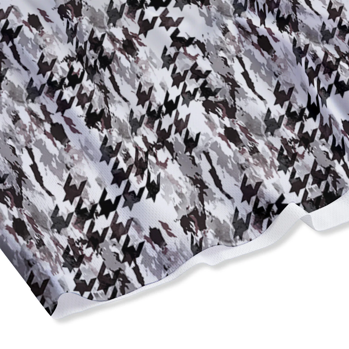 Abstract Houndstooth And Camo Print Pattern Mesh Shorts - Image 4