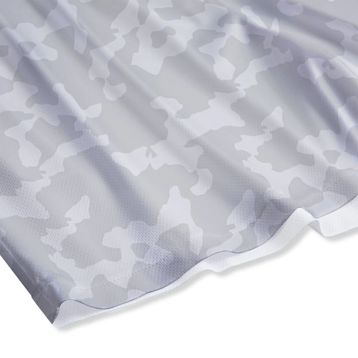 Camouflage White Snow Print Pattern Mesh Shorts - Image 4