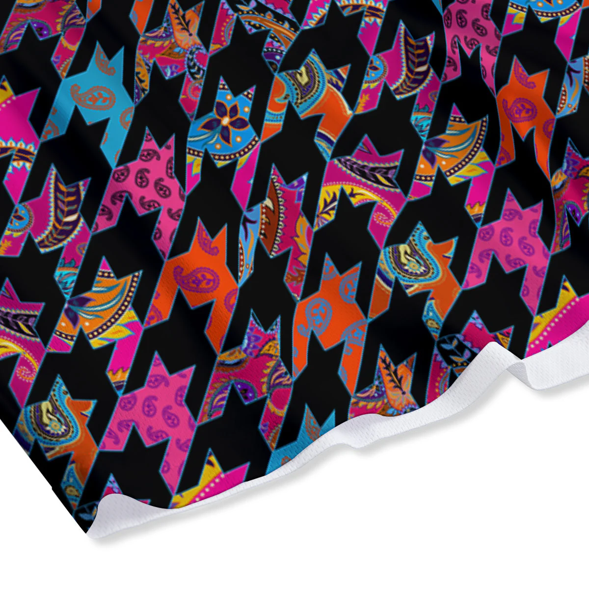 Geometrical Houndstooth And Paisley Print Pattern Mesh Shorts - Image 4