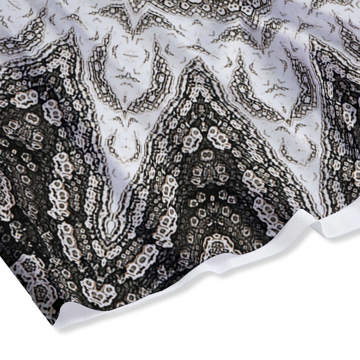 Kaleidoscope White Print Mesh Shorts - Image 4