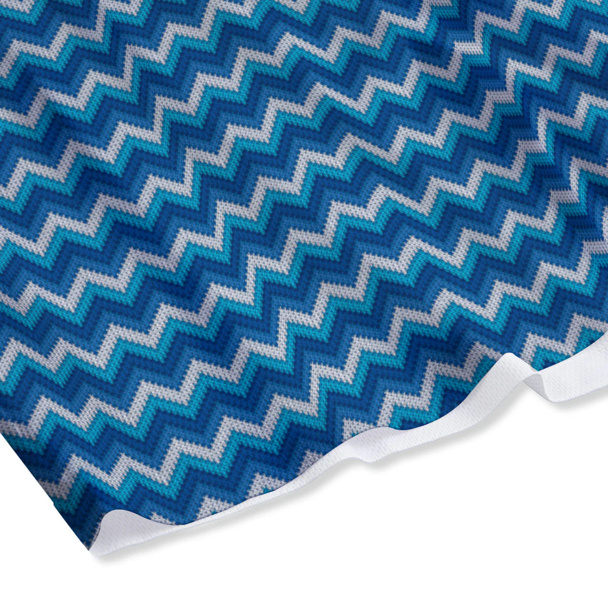 Knitted Blue Chevron Print Pattern Mesh Shorts - Image 4
