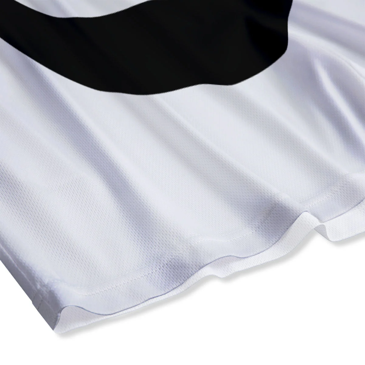 Om White And Black Print Mesh Shorts - Image 4