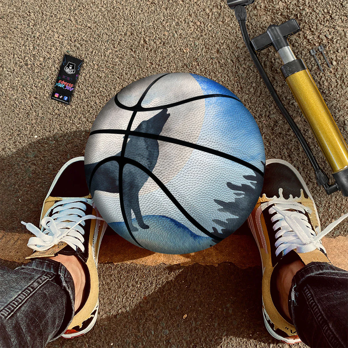 Painting Howling Wolf Snowy Print Basketball - Image 2