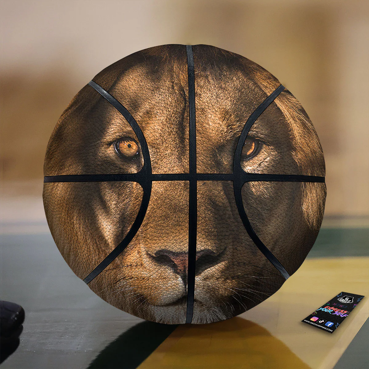 Portrait Leo Print Basketball