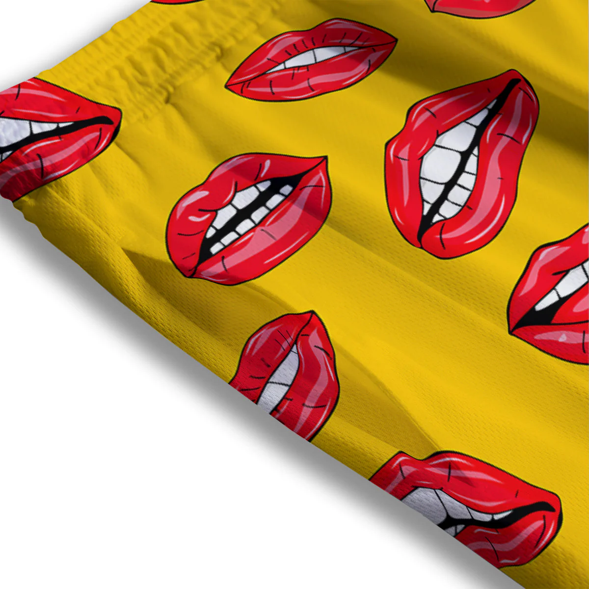 Wet Lips Print Pattern Mesh Shorts - Image 3