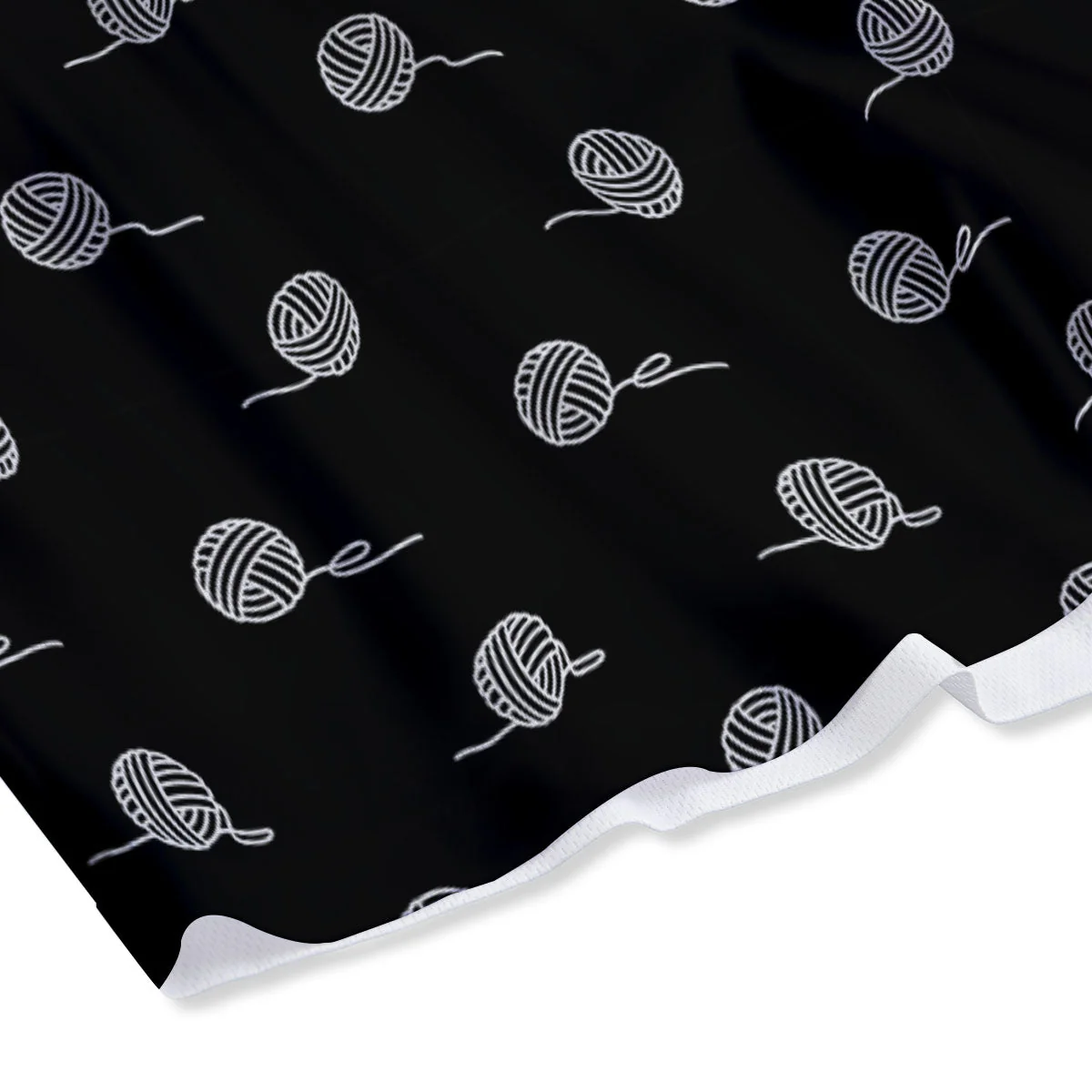 Yarn White And Black Print Pattern Mesh Shorts - Image 4