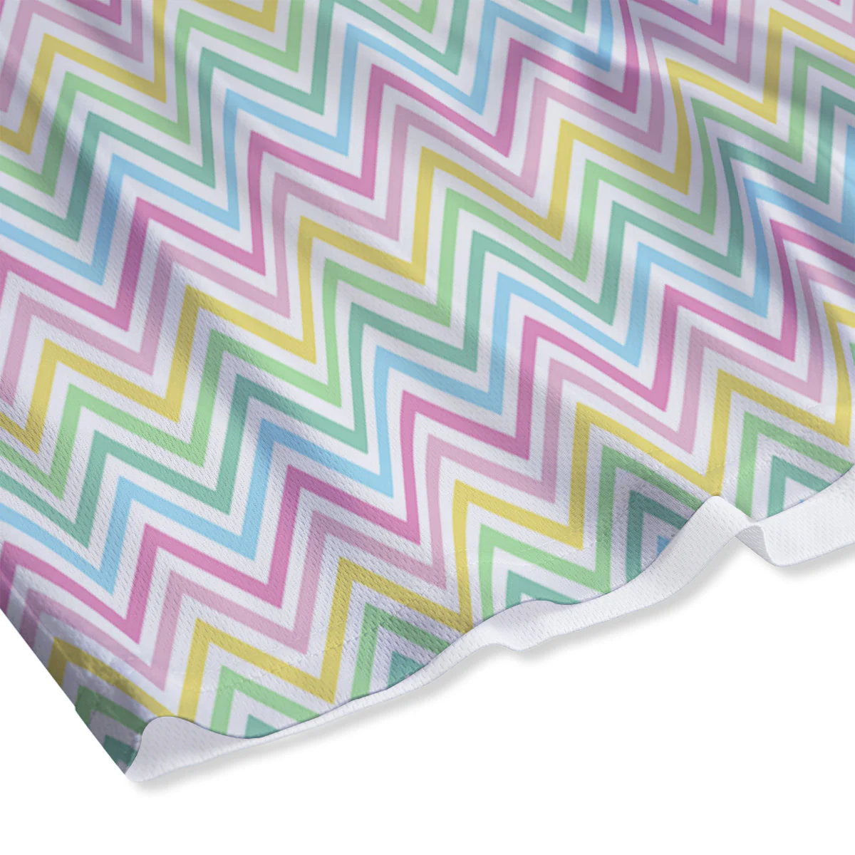 Zigzag Colorful Print Pattern Mesh Shorts - Image 4